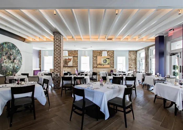 The Vendue, Downtown Art Hotel