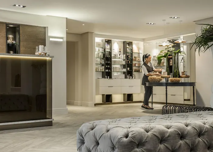 Four Seasons Hotel The Westcliff