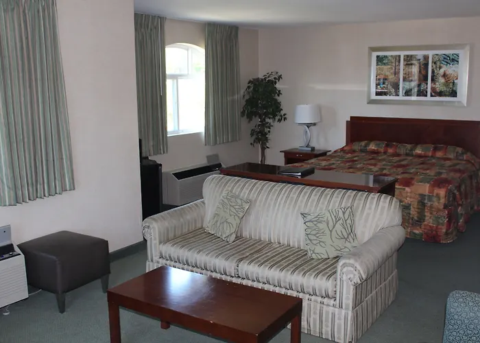 Red Lion Inn & Suites Des Moines