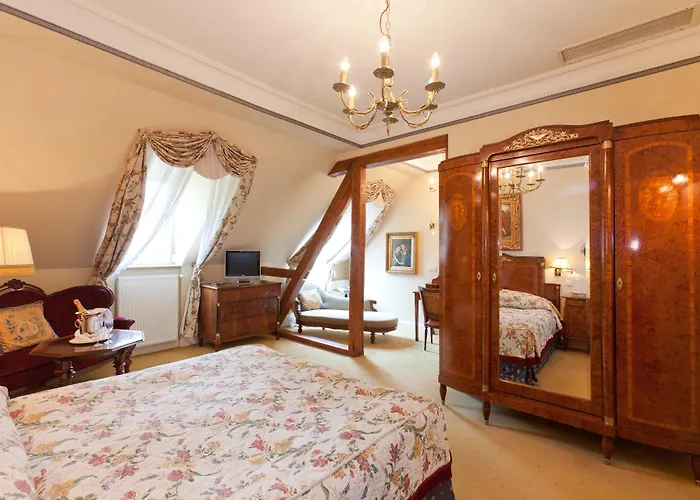 Hotel Belle Epoque