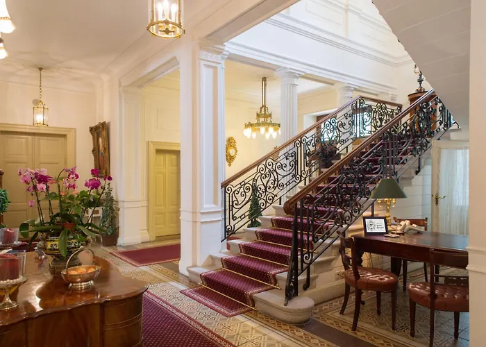Hotel Belle Epoque