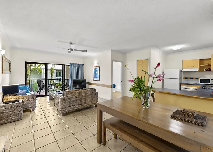 Nautilus Holiday Apartments