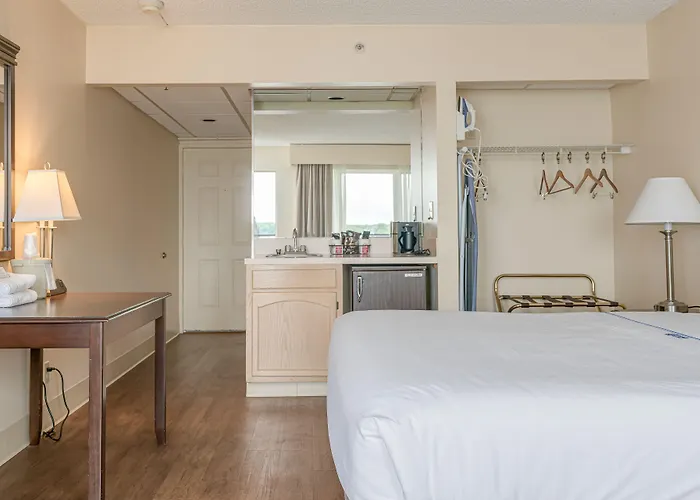 Bonnie Castle Resort & Marina