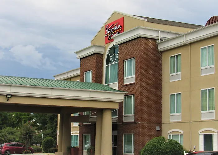 Baymont By Wyndham Montgomery South