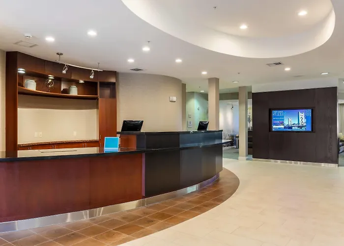 Courtyard By Marriott Roseville Galleria Mall/Creekside Ridge Drive