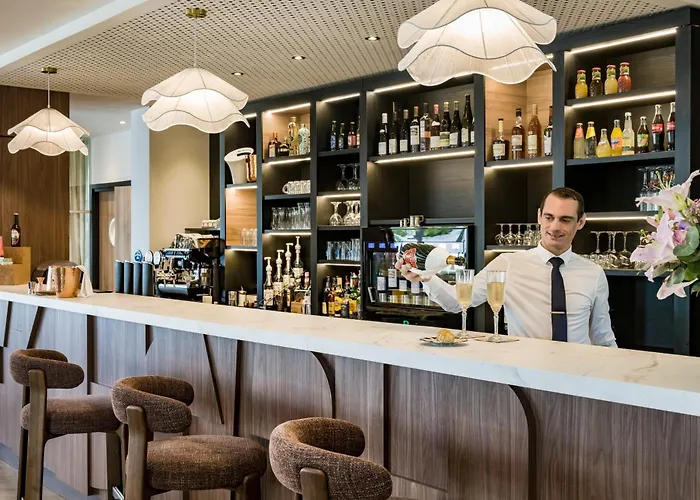 Mercure Chartres Est