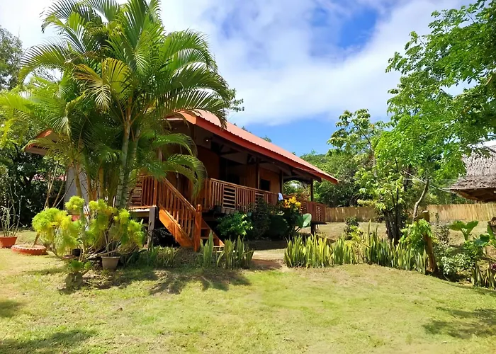 B&R Hostel