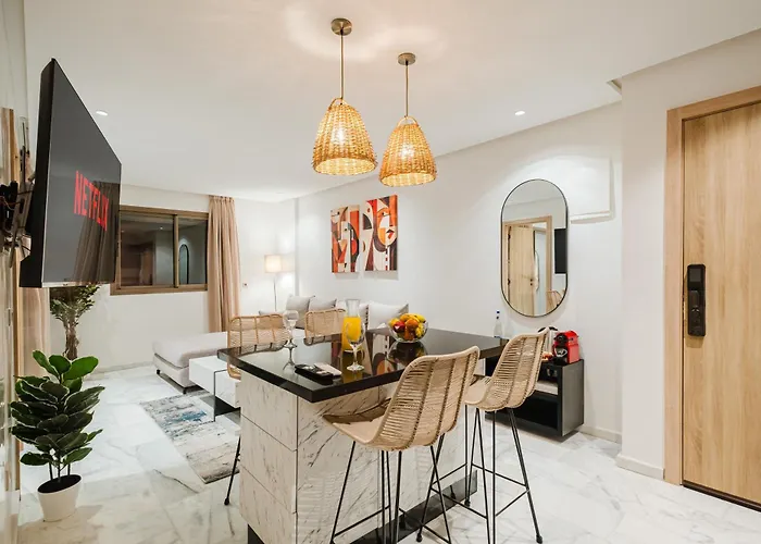 NEW Apartment Central 1BR-Queensize, AC&Terrace