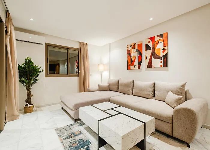 New Apartment Central 1Br-Queensize, Ac&Terrace