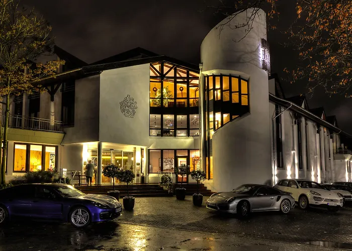 Nells Park Hotel