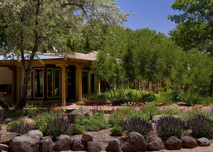 Abiquiu Inn