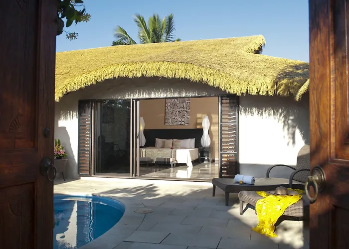 Crown Beach Resort & Spa (Adults Only)
