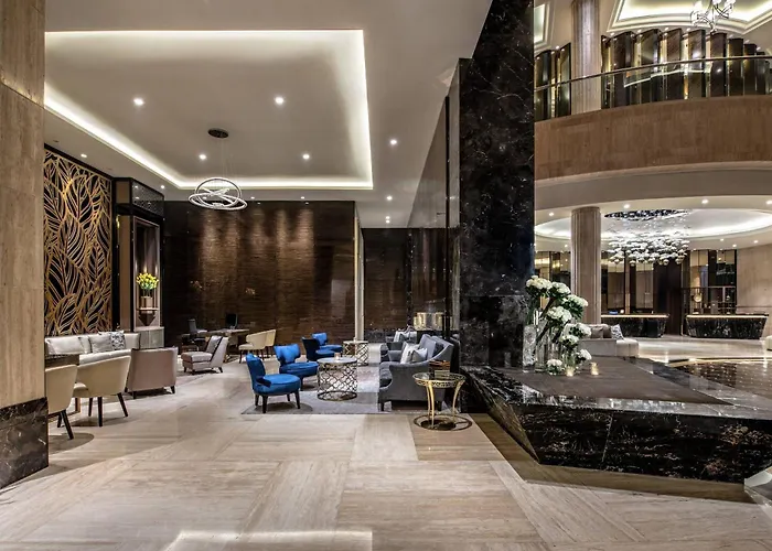 The Ritz-Carlton Jakarta, Mega Kuningan