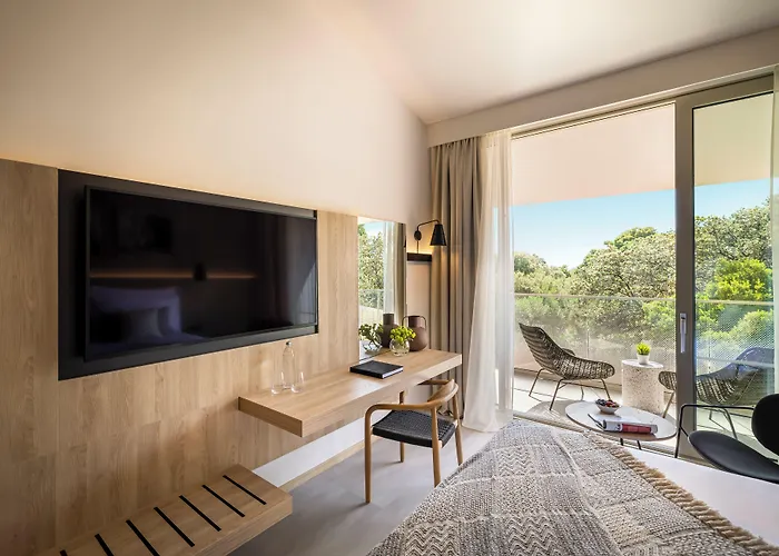 Valamar Tirena Hotel
