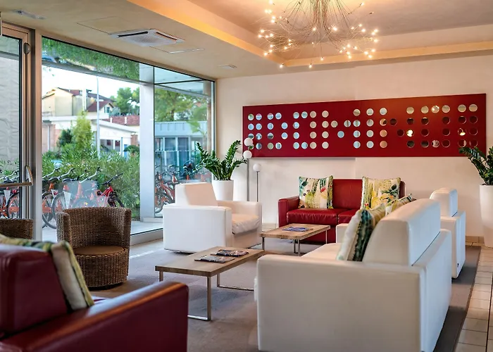 Domino Suite Hotel & Residence