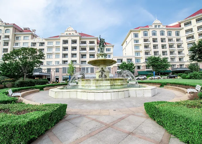Qingdao Sea View Garden Hotel