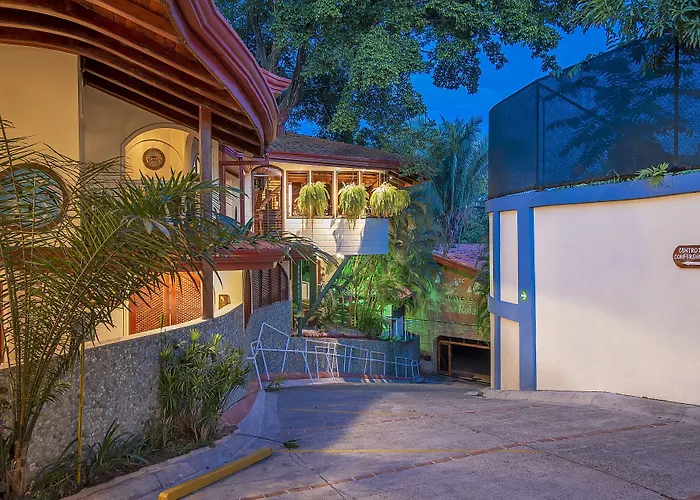 Hotel Villas Lirio