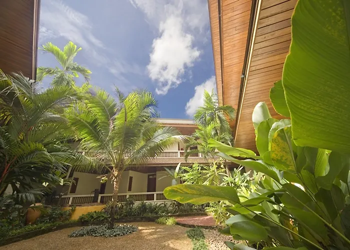Thai House Beach Resort