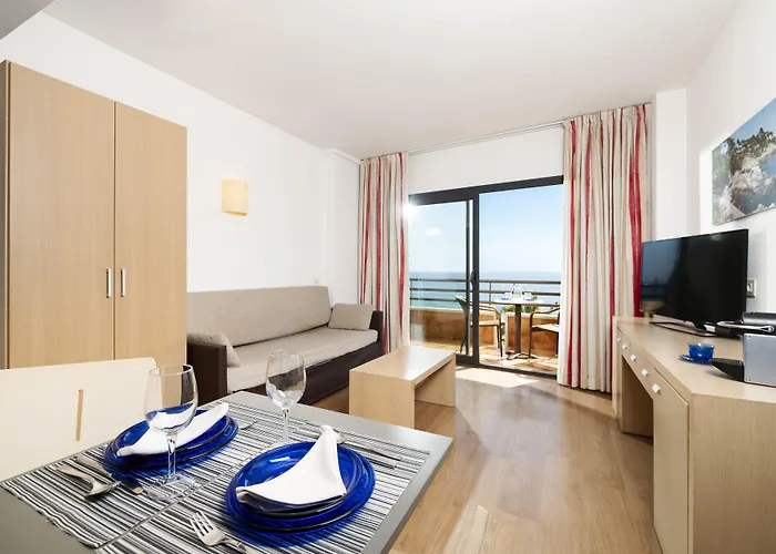 Almirall Apartaments