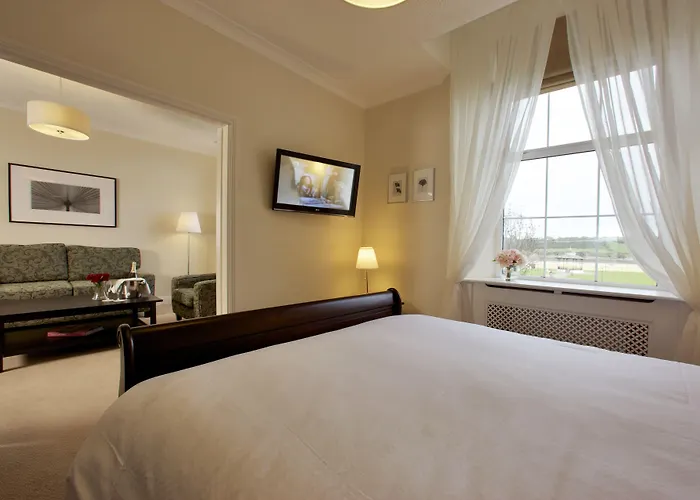 Walter Raleigh Hotel