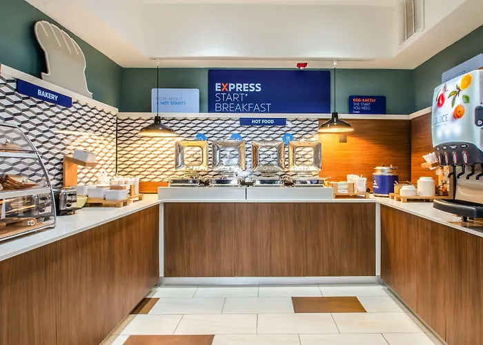 Holiday Inn Express & Suites - Olathe South By Ihg