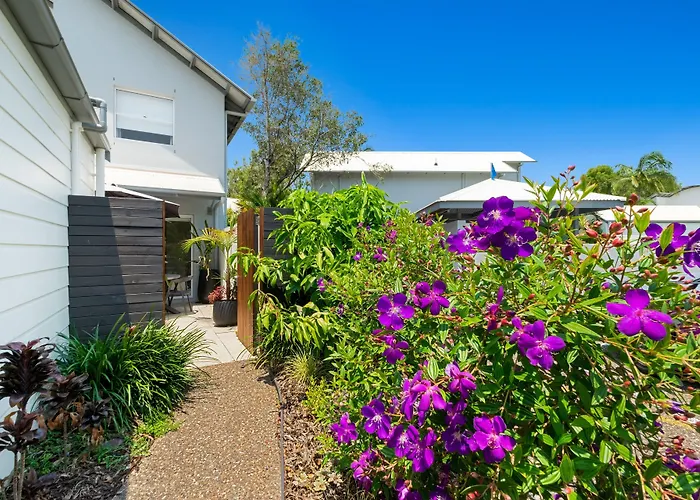 Noosa Entrance Waterfront Resort
