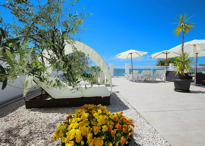 Villa Triana-Adults Only