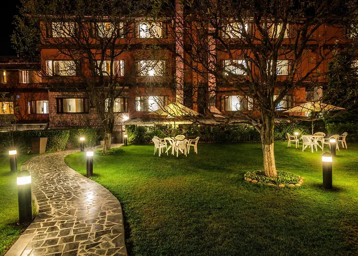 Honeymoon Inn Manali