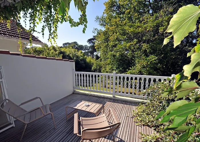 Chateau Du Clair De Lune - Boutique Luxury Hotel