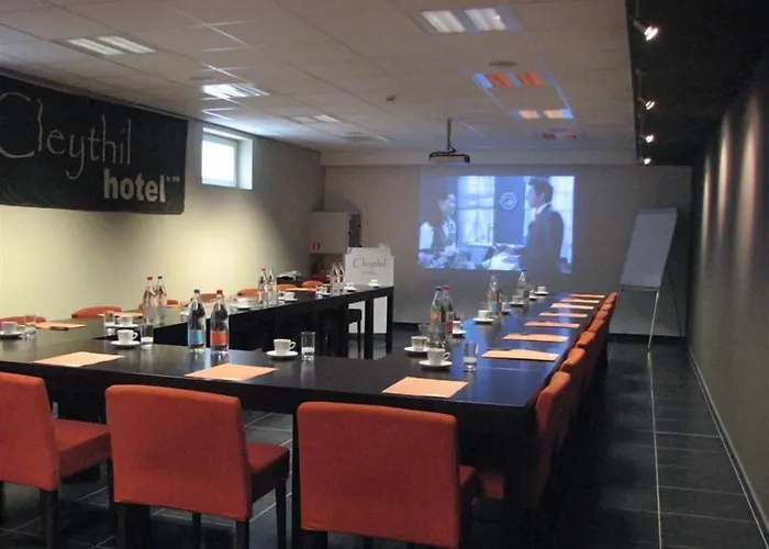 Cleythil Hotel