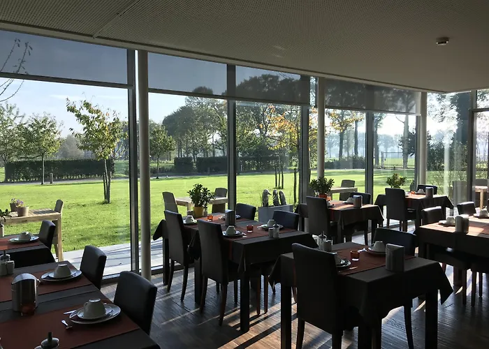 Cleythil Hotel