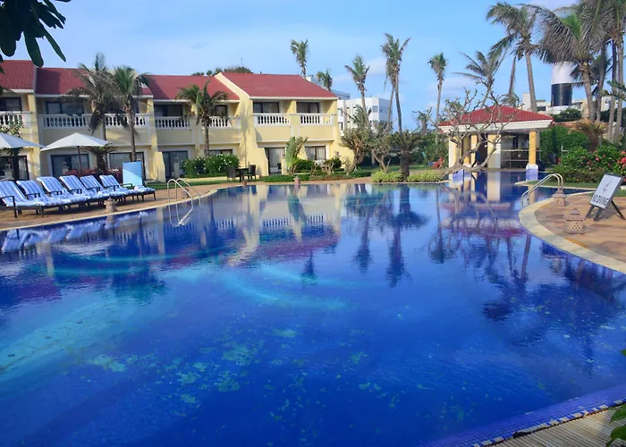 The Hans Coco Palm Beachfront Resort