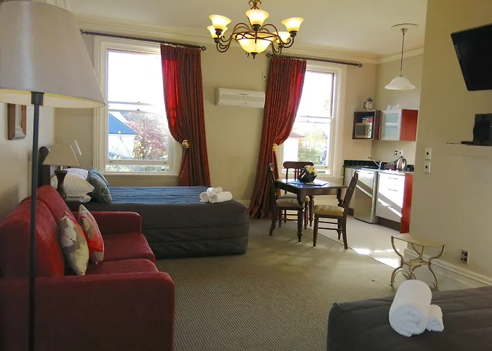 Merivale Manor