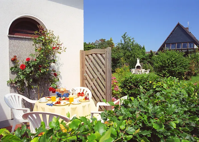 Buengers Apartment-Hotel Mit Gartensauna - Modern, Gemuetlich Und Strandnah