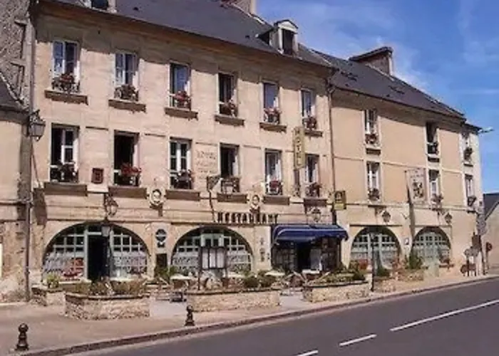 Hostellerie Saint Martin- Logis Hotel Et Restaurant