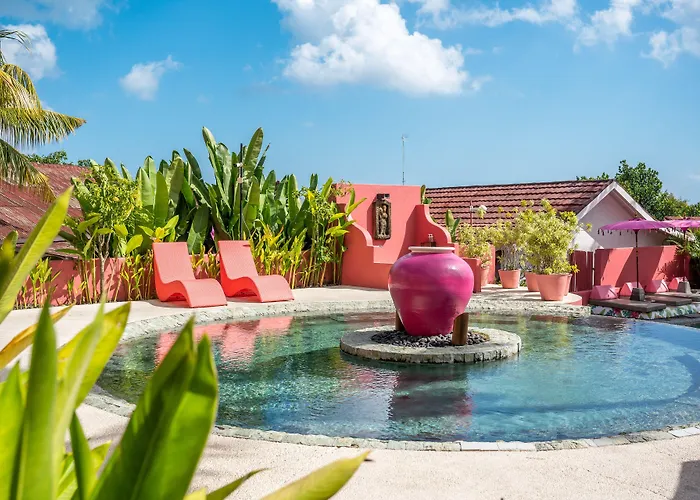 Pinkcoco Uluwatu - Constant Surprises & For Cool Adults Only