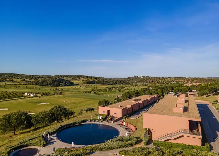 Nau Morgado Golf & Country Club