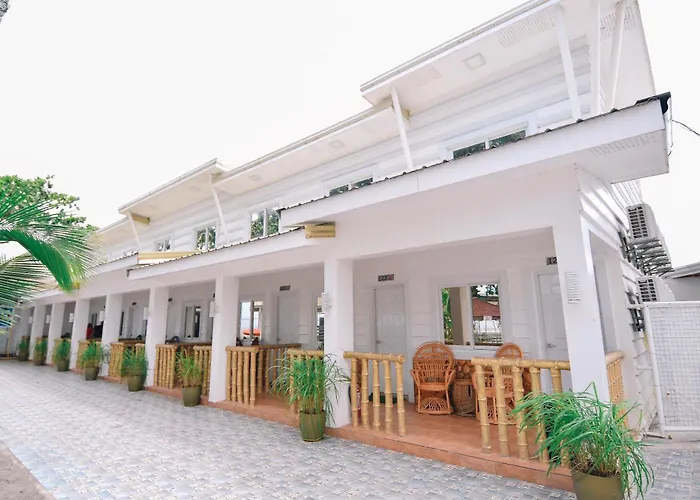 Villa Excellance Beach And Wave Pool Resort