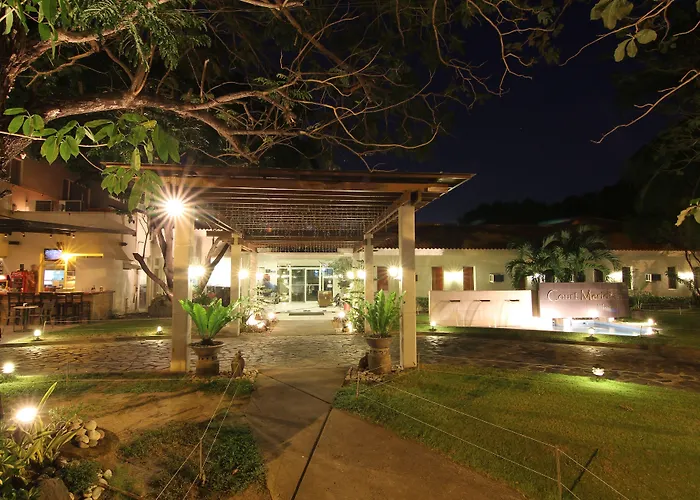 Court Meridian Hotel & Suites