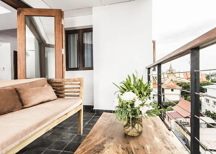Patio Hotel & Urban Resort