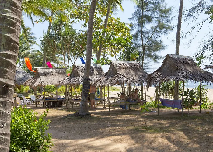 Lanta Coral Beach Resort