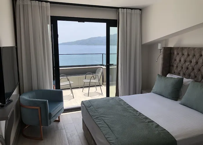 Yunus Beach Hotel