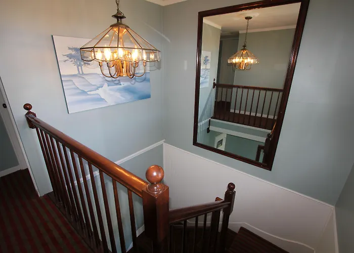 Ocean Echo Inn & Beach Cottages