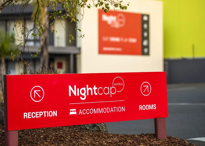 Nightcap At Matthew Flinders Hotel