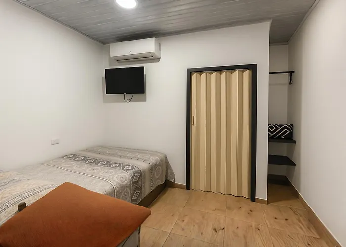Hotel Monarca