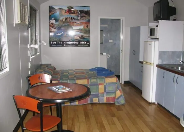 Ivanhoe Village Caravan Resort