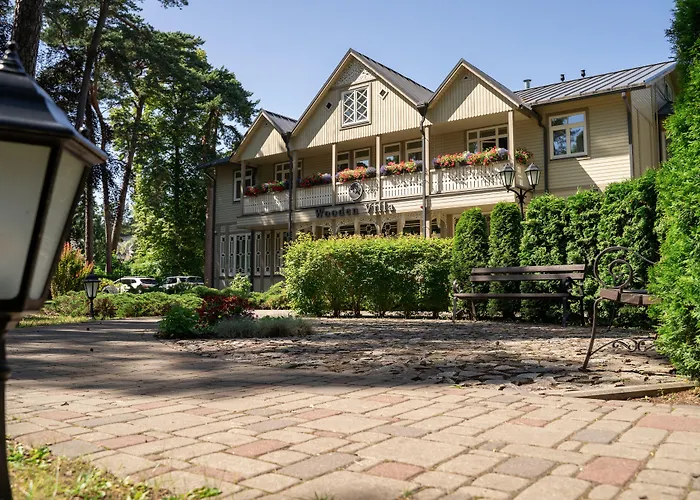 Wooden Villa Apartments