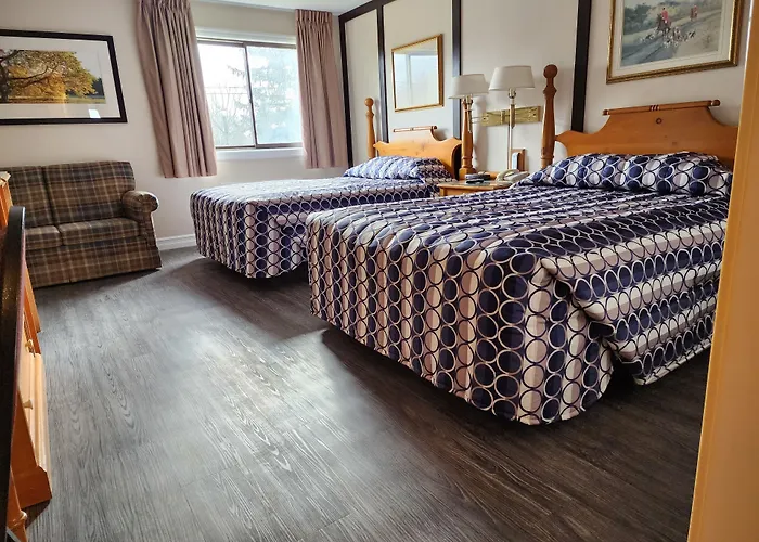 Mcintosh Country Inn & Conference Centre