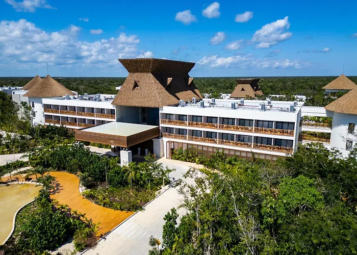 Hotel Mundo Maya Tulum - Jaguar Park & Beach