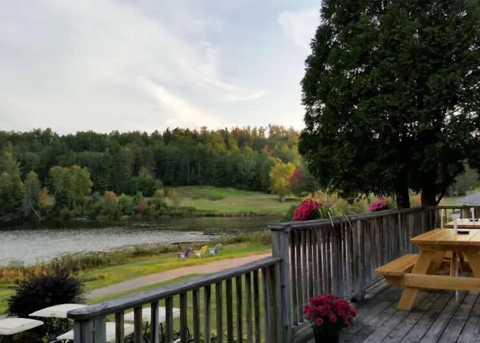 Barry'S Bay Golf Resort